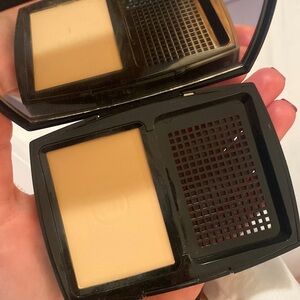 Chanel compact foundation
